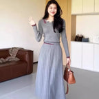 Élan Grace Pleated Midi Skirt