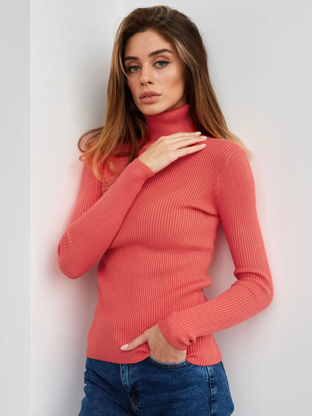Élan Classic Turtleneck Knit Sweater